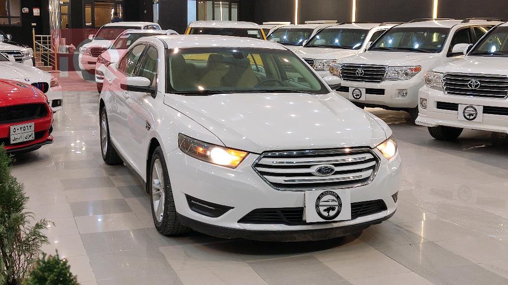 Ford Taurus
